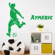 Stickers muraux prénom - Sticker prénom personnalisé footballeur avec la balle - ambiance-sticker.com