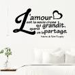 Love and hearts wall decals - Wall decal sticke love l'amour grandit - Antoine de Saint-Exupéry decoration - ambiance-sticker.com