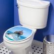 Sticker pour salles de bains et toilettes : Dauphin dans l'eau. - ambiance-sticker.com