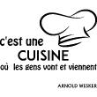 Stickers muraux pour la cuisine - Sticker citation cuisine C'est une cuisine où les gens .... A. Wesker&#8203; - ambiance-sticker.com