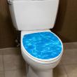 Sticker pour salles de bains et toilettes : Jeux d'eau, mer et océan. - ambiance-sticker.com