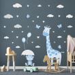 Stickers muraux Animaux - Stickers girafes et singes amis sous une pluie de coeurs - ambiance-sticker.com