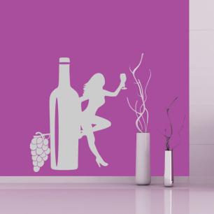 Pegatina silueta de mujer con una botella de vino