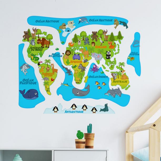 Sticker Mural enfant carte du monde animaux - TenStickers