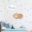 Adesivi murali nomi - Adesivo personalizzabile nomi orso bruno sulla nuvola + 40 stelle - ambiance-sticker.com